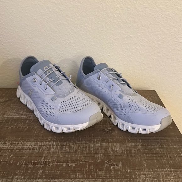 Women’s Athletic Sneaker - Picture 1 of 3